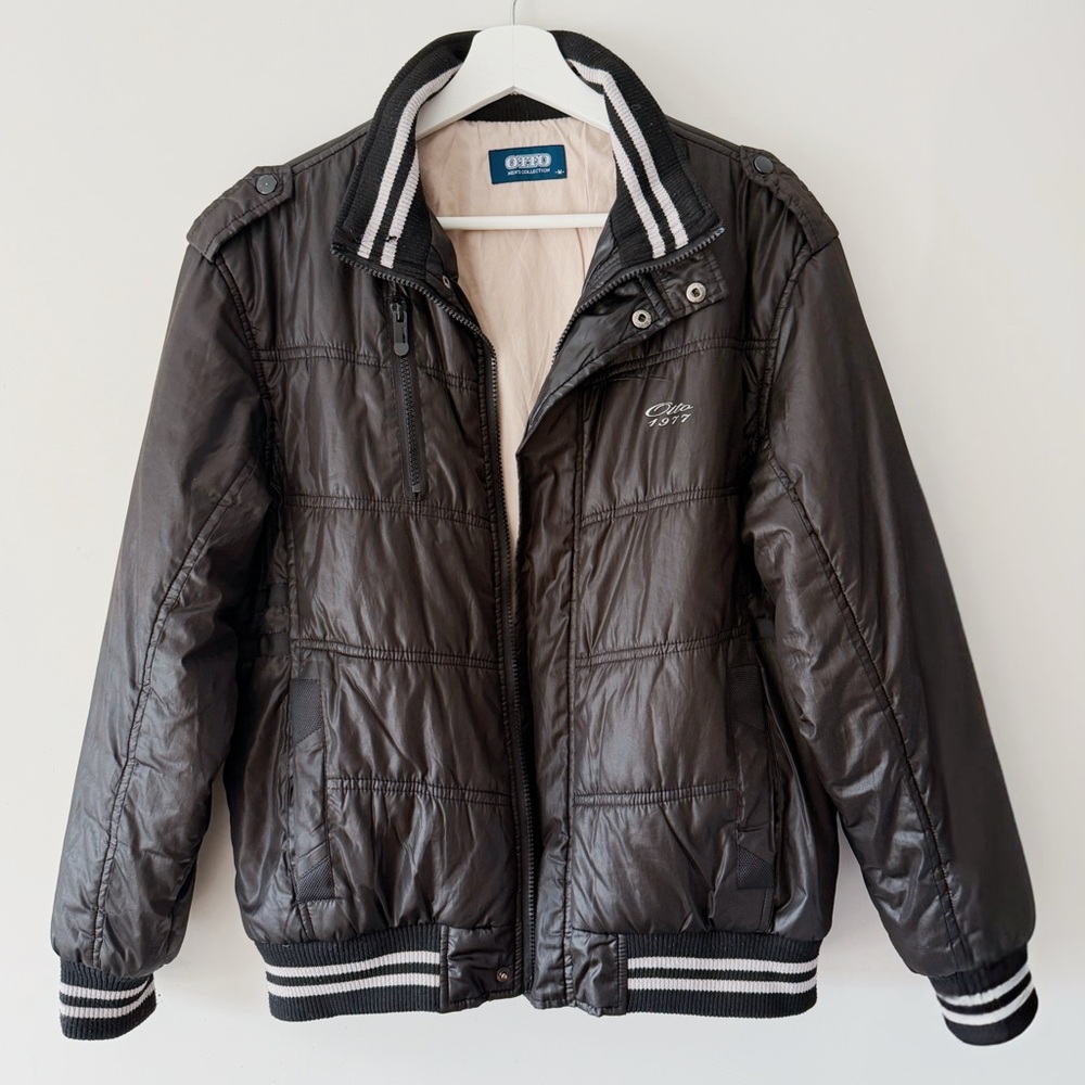 Vintage Y2K Shiny Nylon Puffer Bomber Jacket Varsity Style Black | Size M